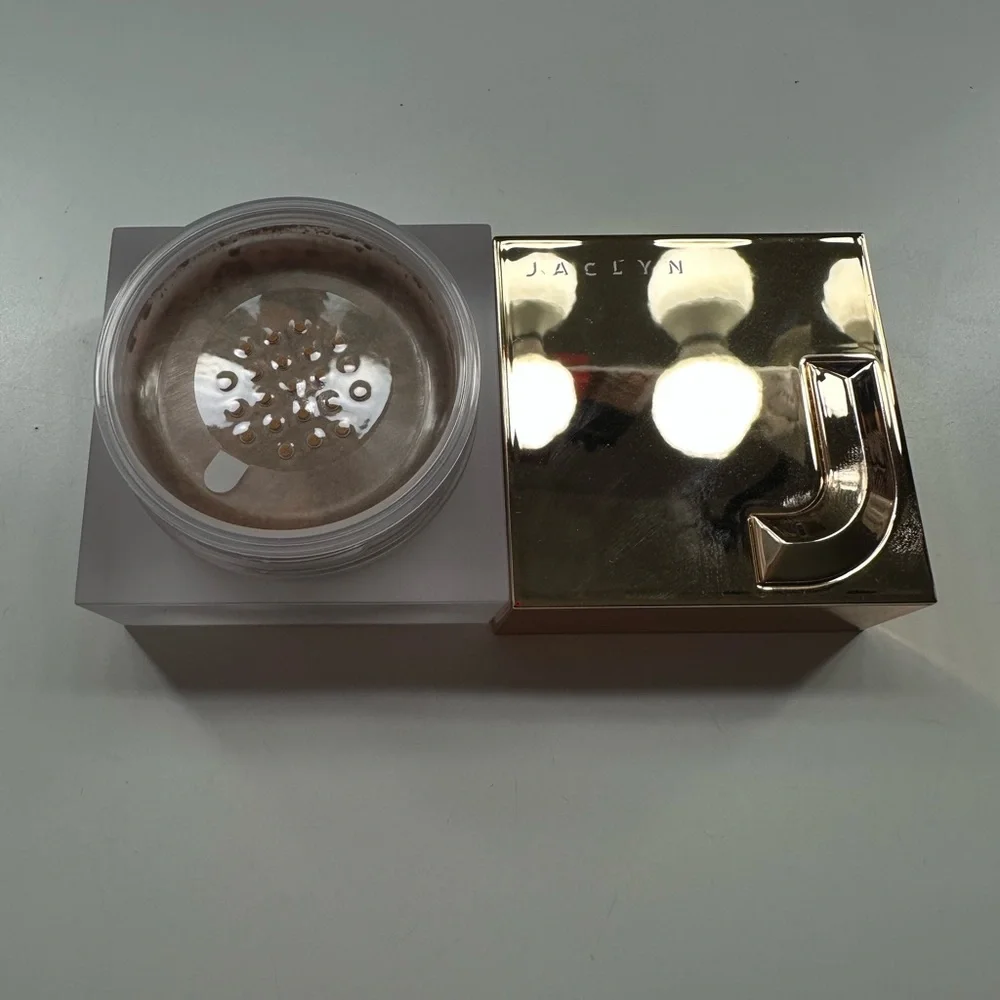 Jaclyn Hill Loose Luminous Powder